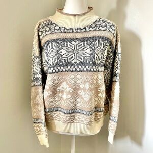 Vintage Snowflake Nordic Print Ski Sweater Turtleneck Cream and Grey Size Medium